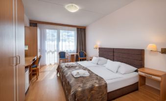 Hotel Barátság - Housity