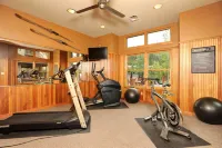 Updated 1Br Premier  at Black Bear Lodge- Kids Ski Free 1 Bedroom Condo by RedAwning