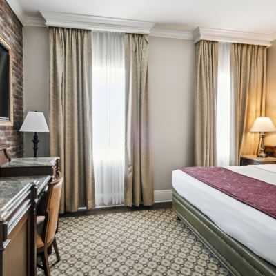 Deluxe King Room French Market Inn Promo Code