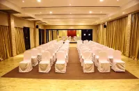 Blue Ocean The Fern Resort & Spa Ganpatipule, Series by Marriott