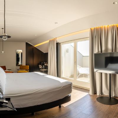 Suite with City View and Terrace CHIC & BASIC GRAVITY Promo Code