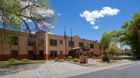 Best Western Plus Plaza Hotel Отели в г. 