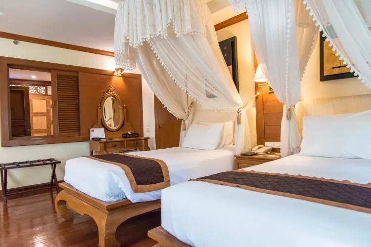 Lanna Deluxe Room with Pool Access 2 Single bed