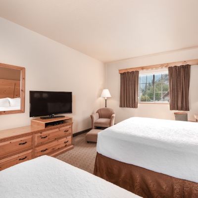 Room, 2 Queen Beds, View (Alpine)