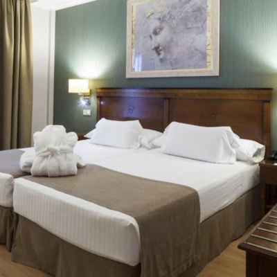 Twin Room with Extra Bed Hotel Bécquer Promo Code