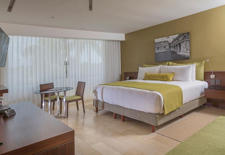 瀉湖景經典特大床房