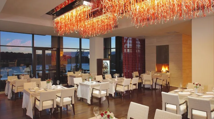 ホテル モンテ ムリーニ 食事・レストラン