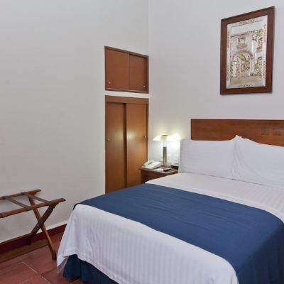 Standard Room with One Double Bed-Smoking Holiday Inn Veracruz-Centro Historico, an IHG Hotel Promo Code