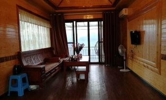 Changyang Longchi Mountain Guesthouse