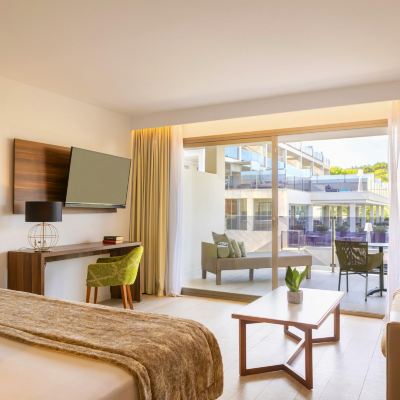 Junior Suite Pool View Zafiro Club Zafiro Palace Palmanova Promo Code