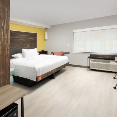 Hearing Accessible King Room with Bathtub Tru by Hilton San Antonio Downtown Riverwalk Promo Code