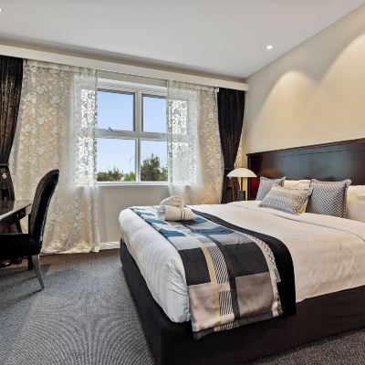 Deluxe King Suite International Hotel Wagga Wagga Promo Code