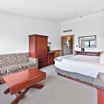Valley View Lodge King Room-Not Pet Friendly Sun Mountain Lodge Promo Code