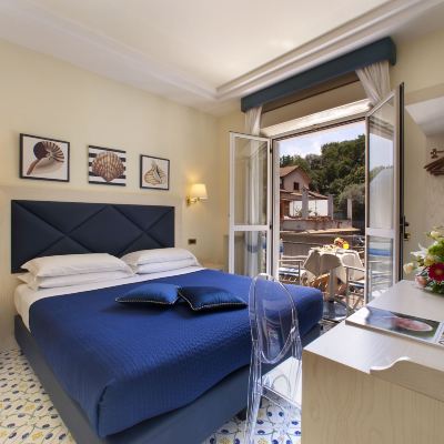 Double Room with Balcony Hotel Del Mare Promo Code