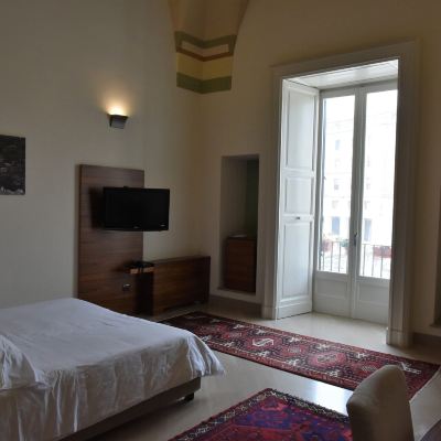 Deluxe Suite, 1 Bedroom, Balcony, City View Alvino Suite and Breakfast Promo Code