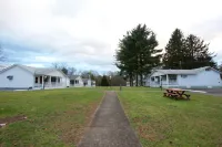 Myer Country Motel