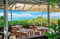 Tulemar Resort