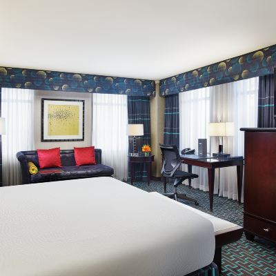 大型特大床拐角房帶沙發 庫比蒂諾朱尼伯格芮精選希爾頓酒店優惠