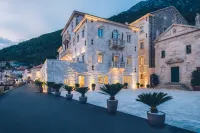 Heritage Grand Perast Ξενοδοχεία στην πόλη 