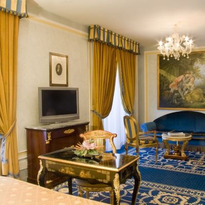 Junior King Suite Grand Hotel des Iles Borromees Promo Code