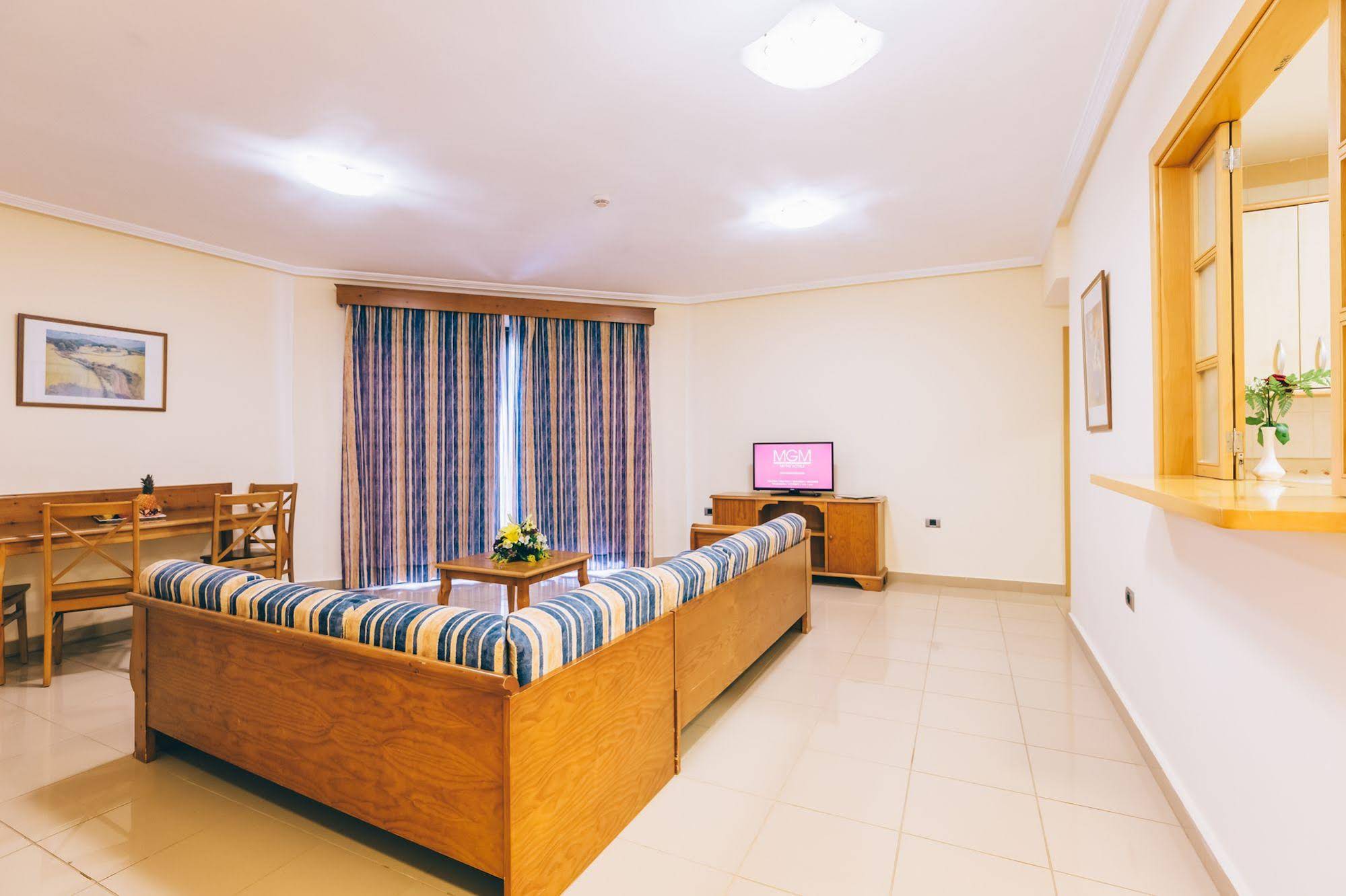 两卧室公寓（6 成人）