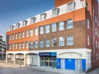 Travelodge Norwich Central Riverside Hoteles en 