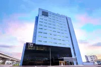 NH Puebla Finsa Hotel a 