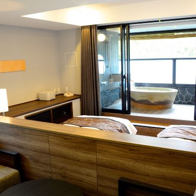 スイート(ベッド4台)(テラス)(露天風呂)(禁煙) ホテル軽井沢1130 クーポン