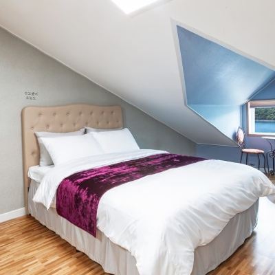 Room 303 Tongyeong Dolphin Pension Promo Code
