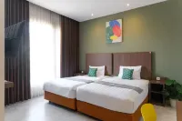 Mono Coliving Ngagel, Surabaya Отели в г. 