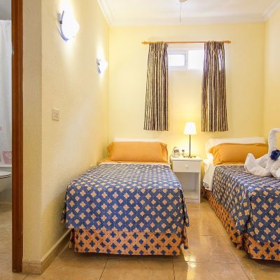 Studio Room (2) Ona Los Claveles Promo Code