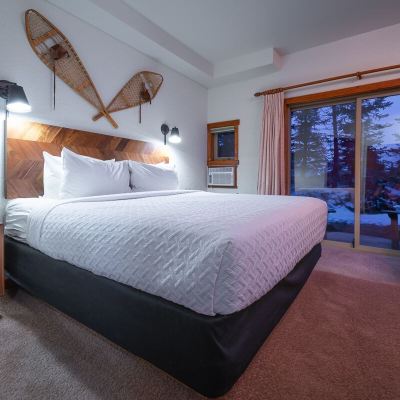 Travellers King Room A Bear and Bison Country Inn Promo Code