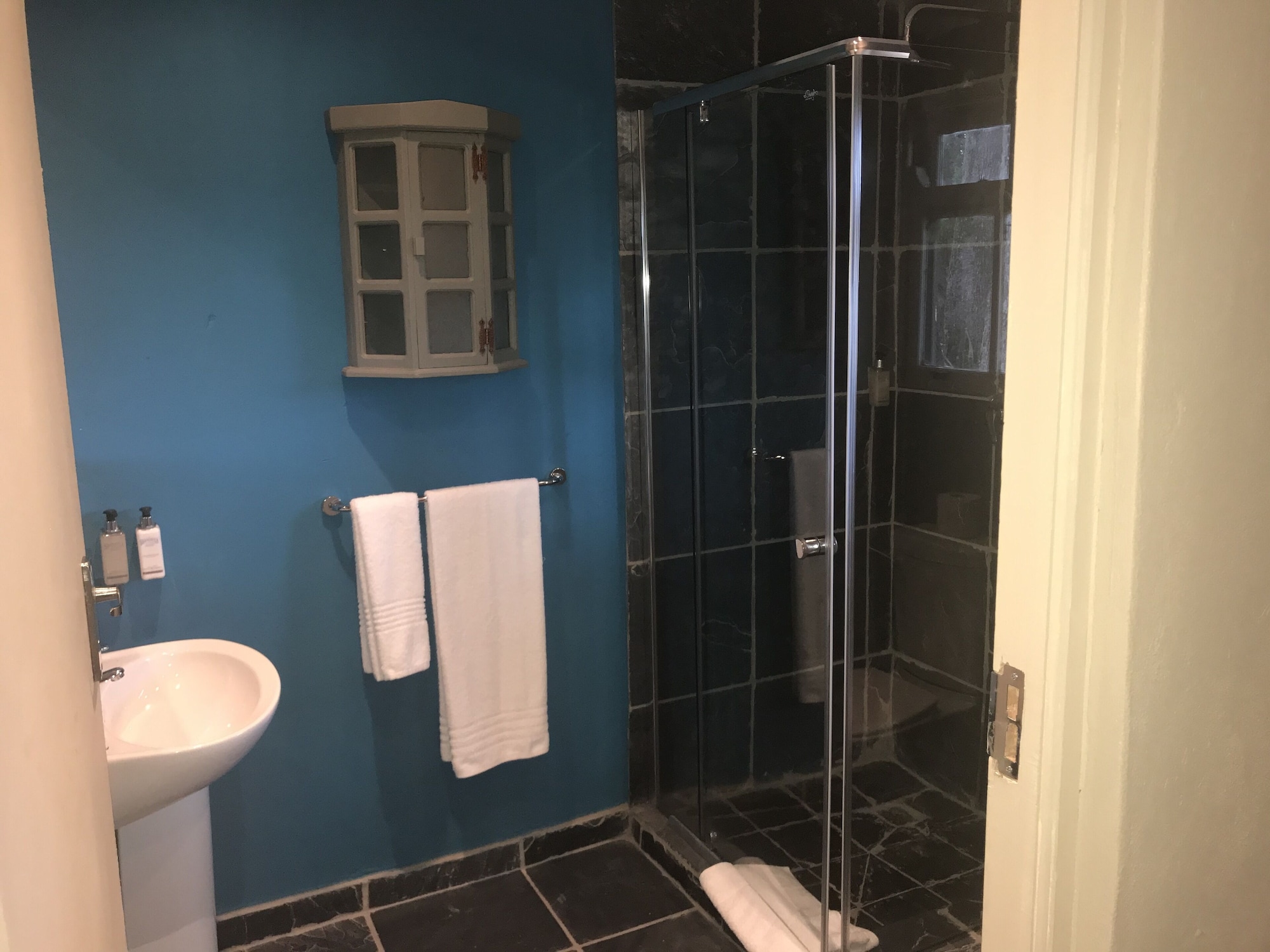 园景两卧室行政连通房