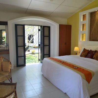 Standard Accessible Room Aquarius Resort Promo Code