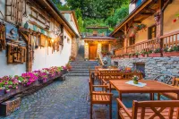 Casa Savri Hotels in 