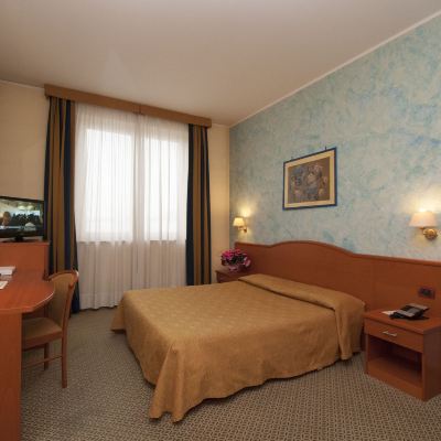 Double or Twin Room Hotel Brindor Promo Code