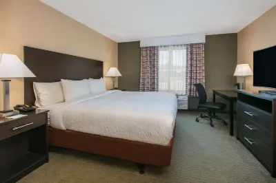 Days Inn & Suites by Wyndham Florence/Jackson Area Hotels in 