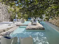 Hotel de La Plage - Mahogany