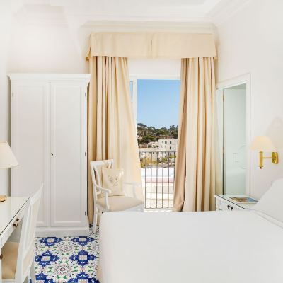 Basic Double or Twin Room Hotel Syrene Promo Code