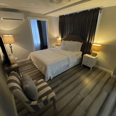 Single Queen Economy Room Artisan Downtown Promo Code