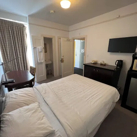 Nash Hotel Отели в г. Беркли