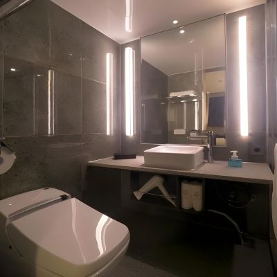 Deluxe(24Hours Stay★) 탑클라우드호텔 군산점 쿠폰