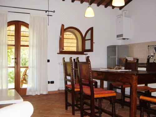 两卧室公寓 - 带露台