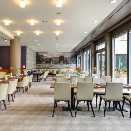 Novotel Erlangen Отели в г. Эрланген
