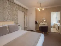 Dooly's Hotel Hotels in Offaly