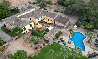 Hotel Rural Es Riquers - Housity