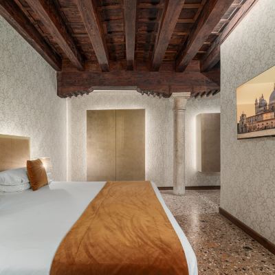 Deluxe Apartment, 2 Bedrooms, Annex Building (50Mt Di Distanza 027042-Uam-00410) Palazzo Paruta Promo Code