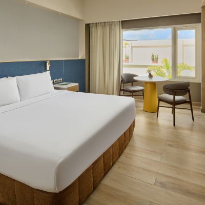 Deluxe King Room Taal Vista Hotel Promo Code