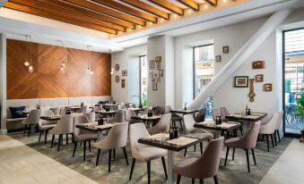 Hilton Garden Inn Bucharest Old Town - Housity