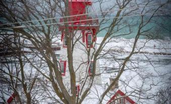 Inn at the Harbour